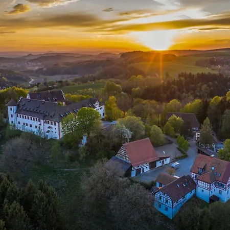 Han/Misafirhane Schloss Hohenfels/ Gaestehaus Morgenrot *