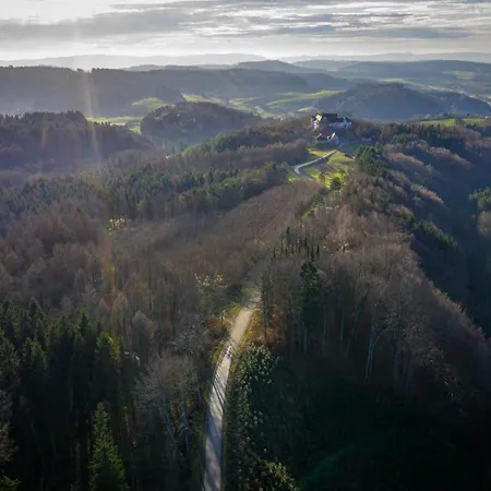 Schloss Hohenfels/ Gaestehaus Morgenrot Hohenfels (Baden-Wurttemberg)