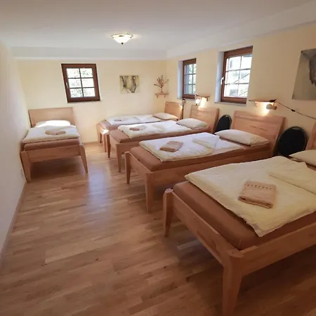 Han/Misafirhane Schloss Hohenfels/ Gaestehaus Morgenrot *